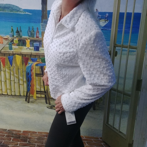 NWT NEW White Velour Super soft textured full zip jacket - Picture 4 of 10